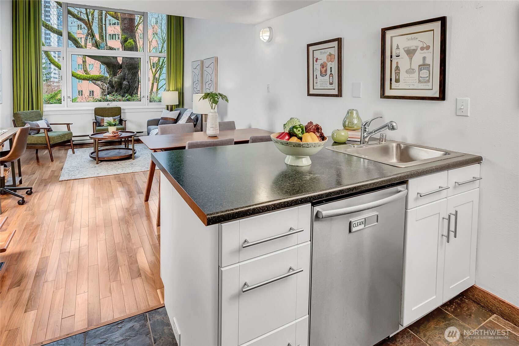 1000 Union Street Unit: 202