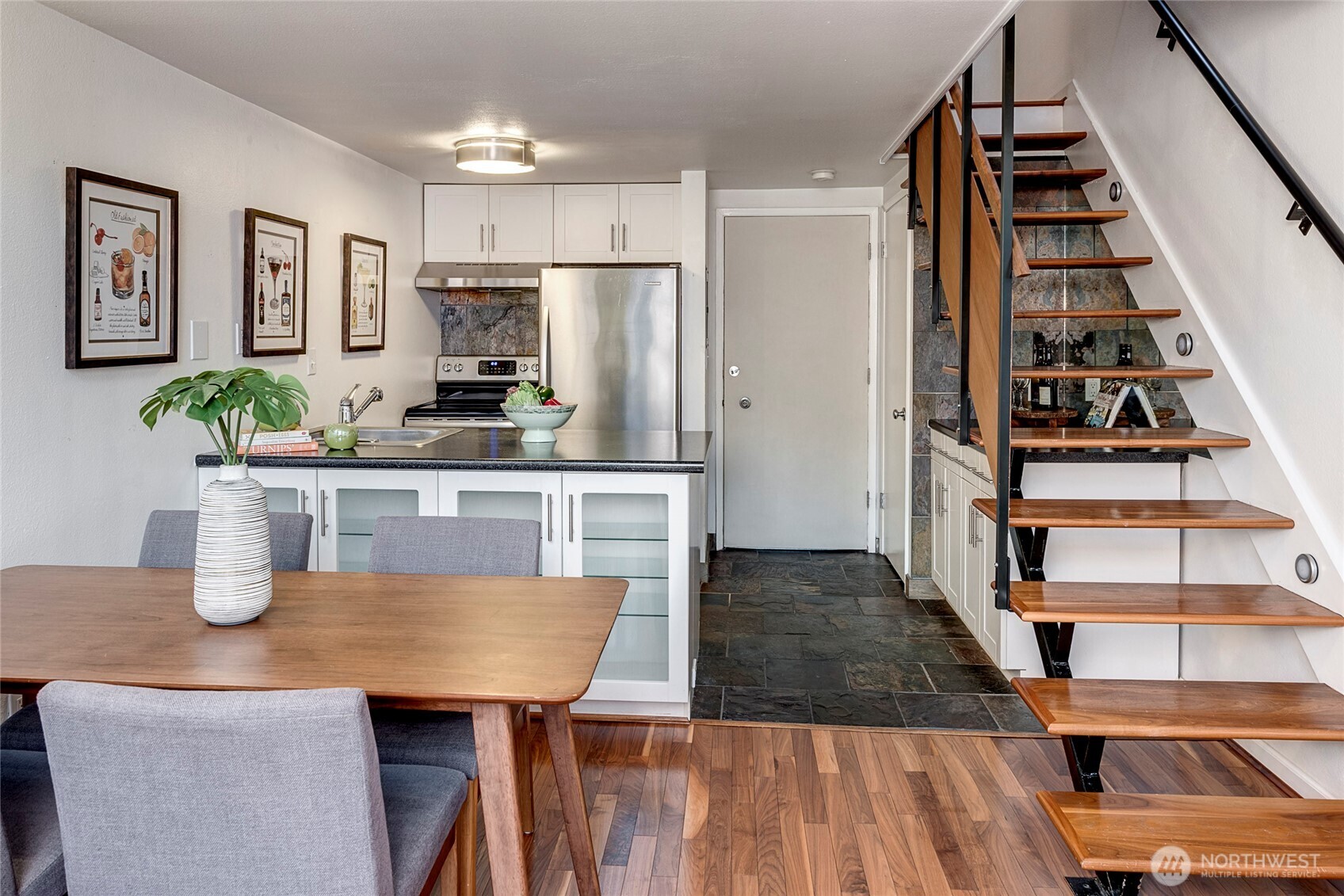 1000 Union Street Unit: 202