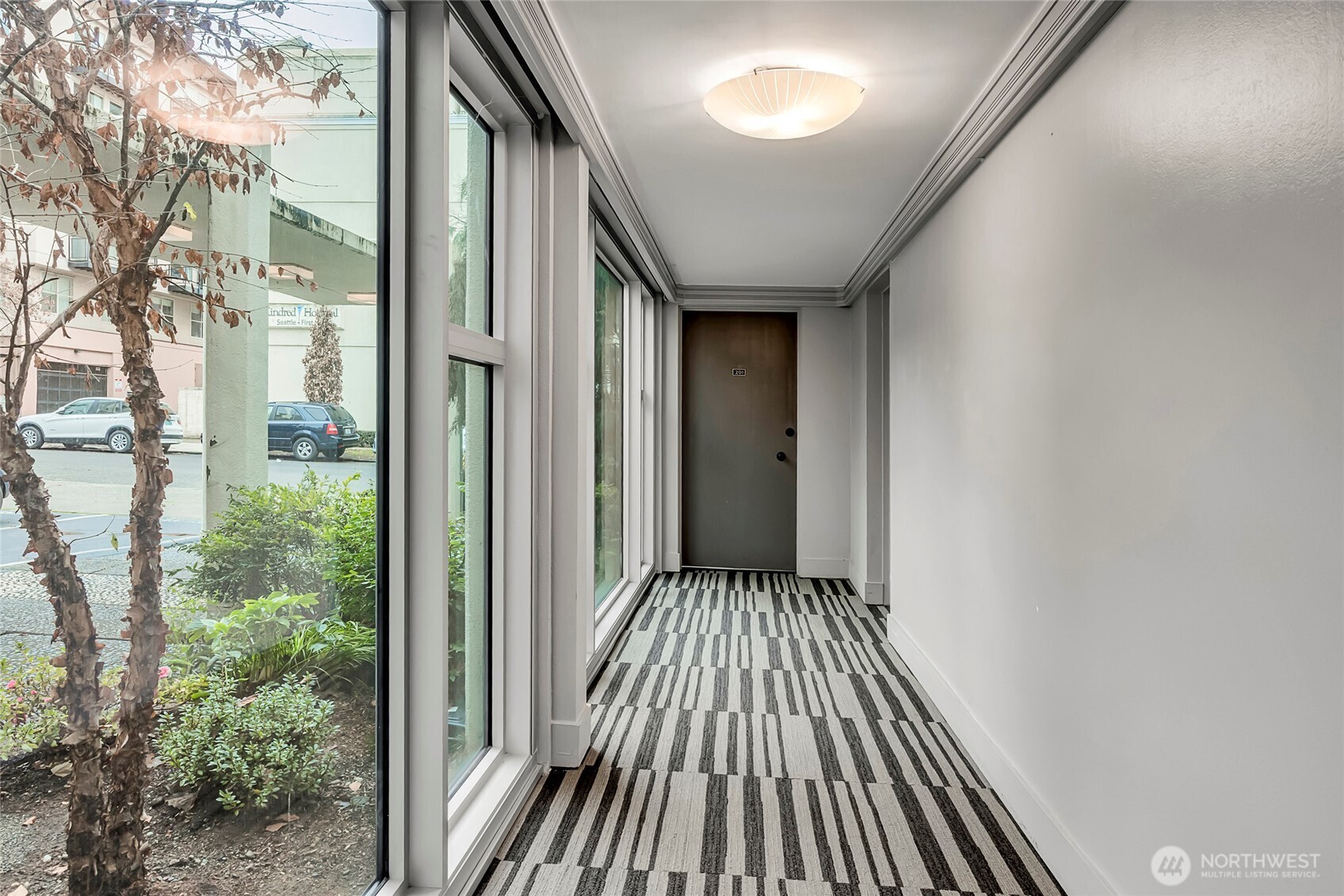 1000 Union Street Unit: 202