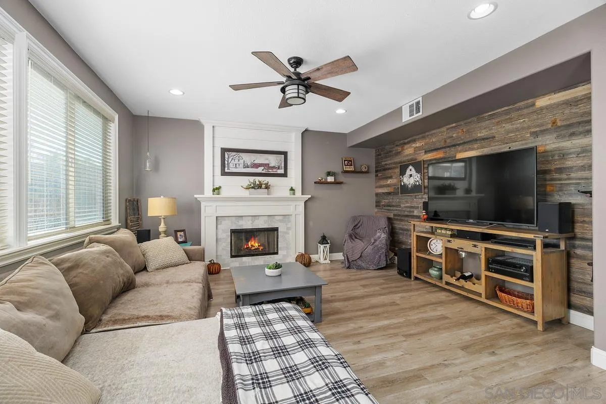 31212 Palomar Rd
