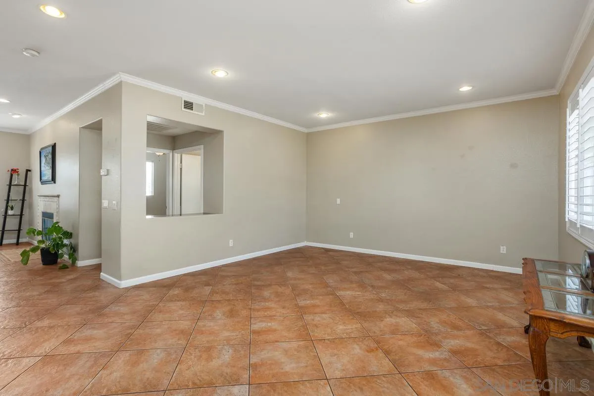 5461 Parrolette Ct