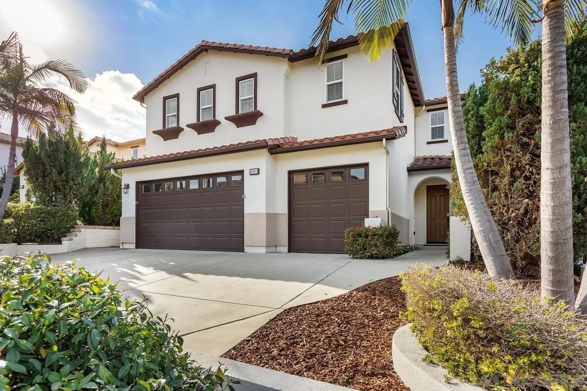 1083 Vista Pointe Blvd