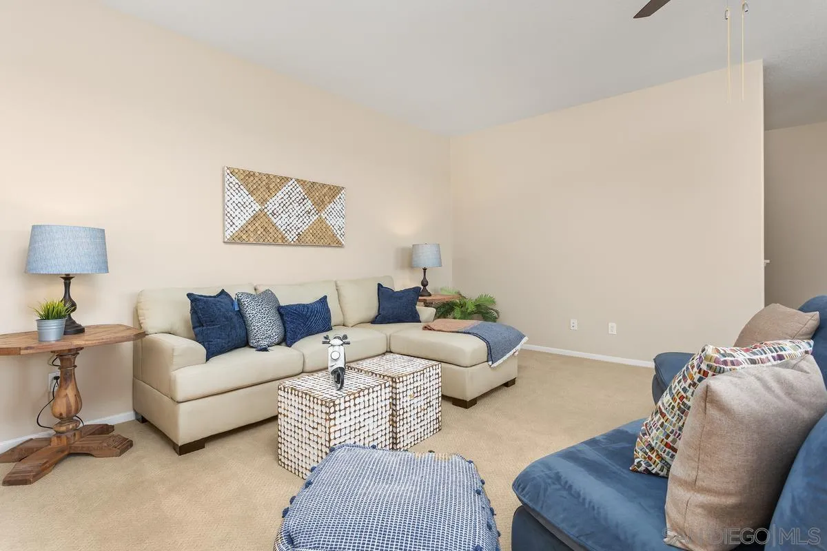 1083 Vista Pointe Blvd