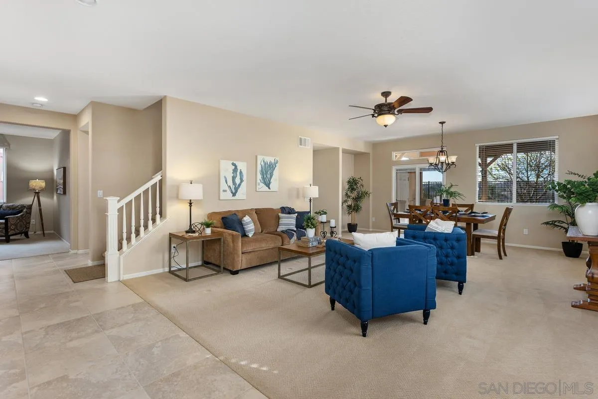 1083 Vista Pointe Blvd