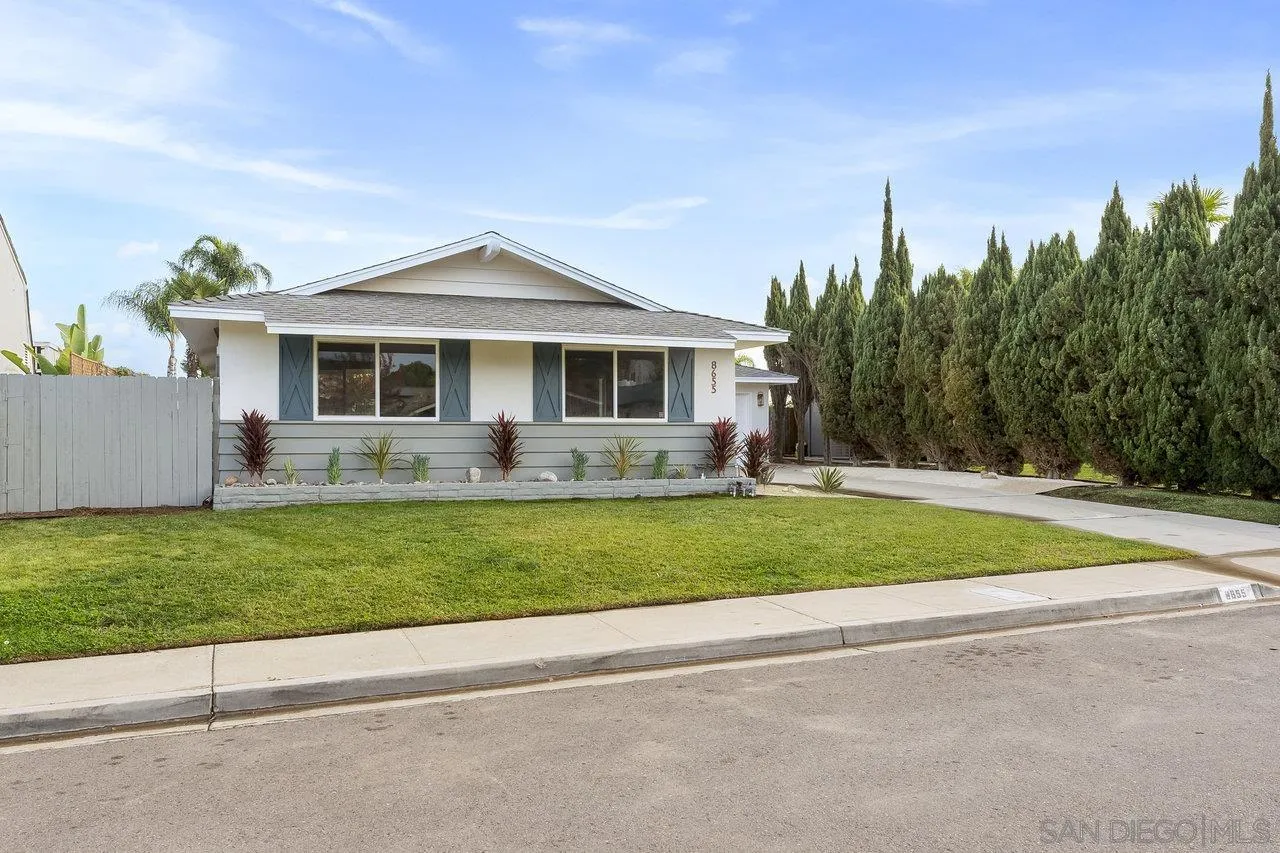 8655 Highwood Dr