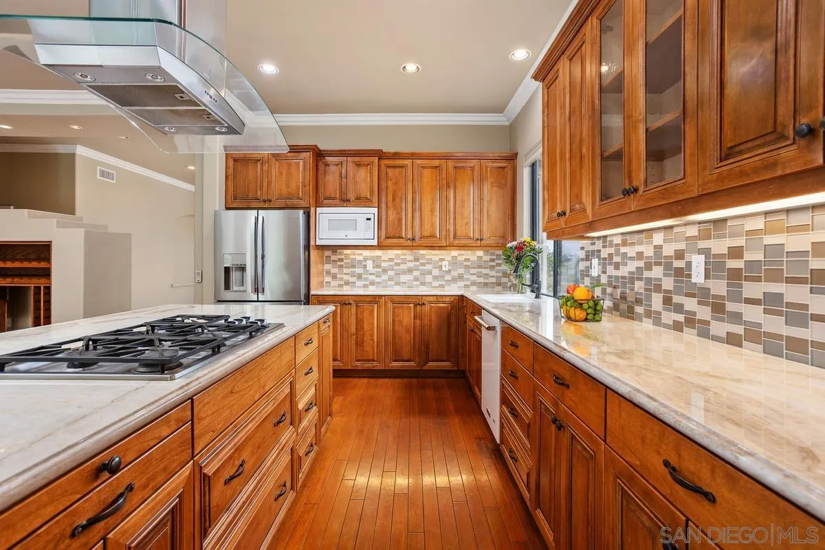 3146 Larkwood Ct