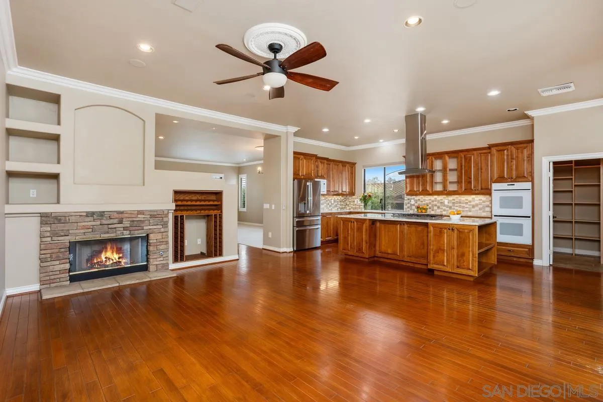 3146 Larkwood Ct