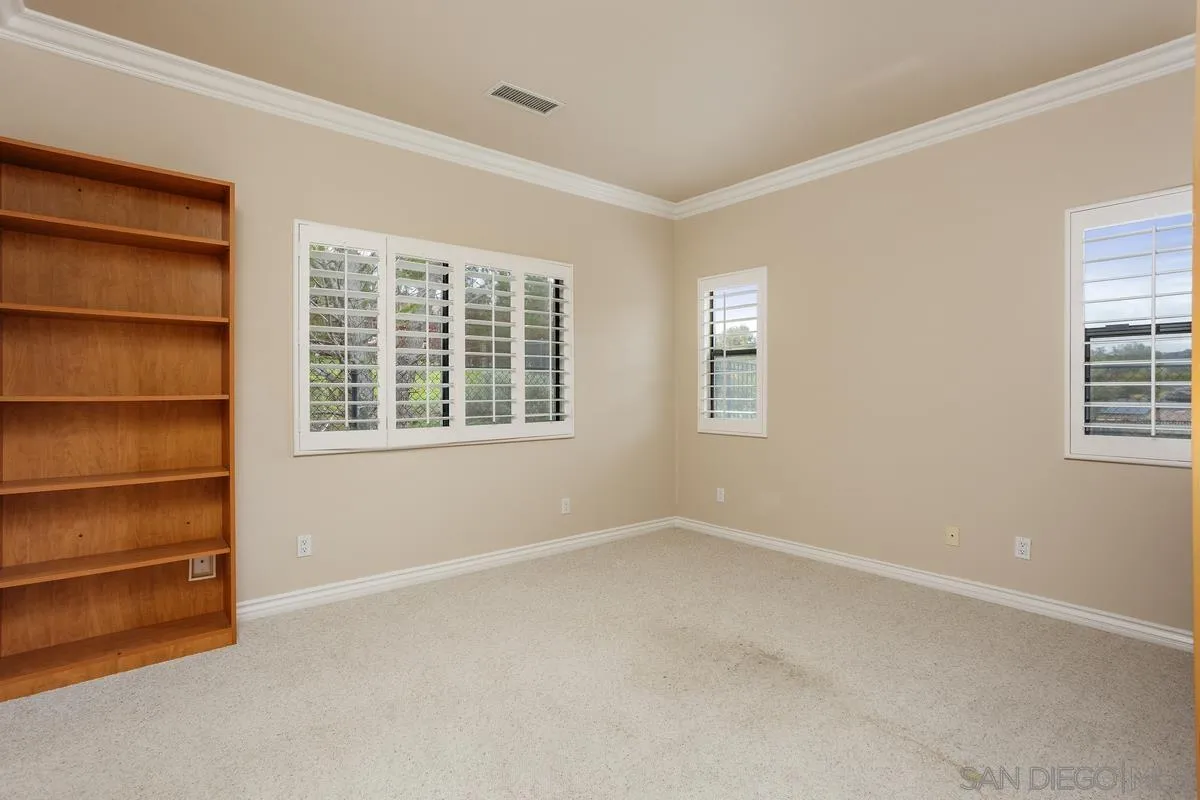 3146 Larkwood Ct