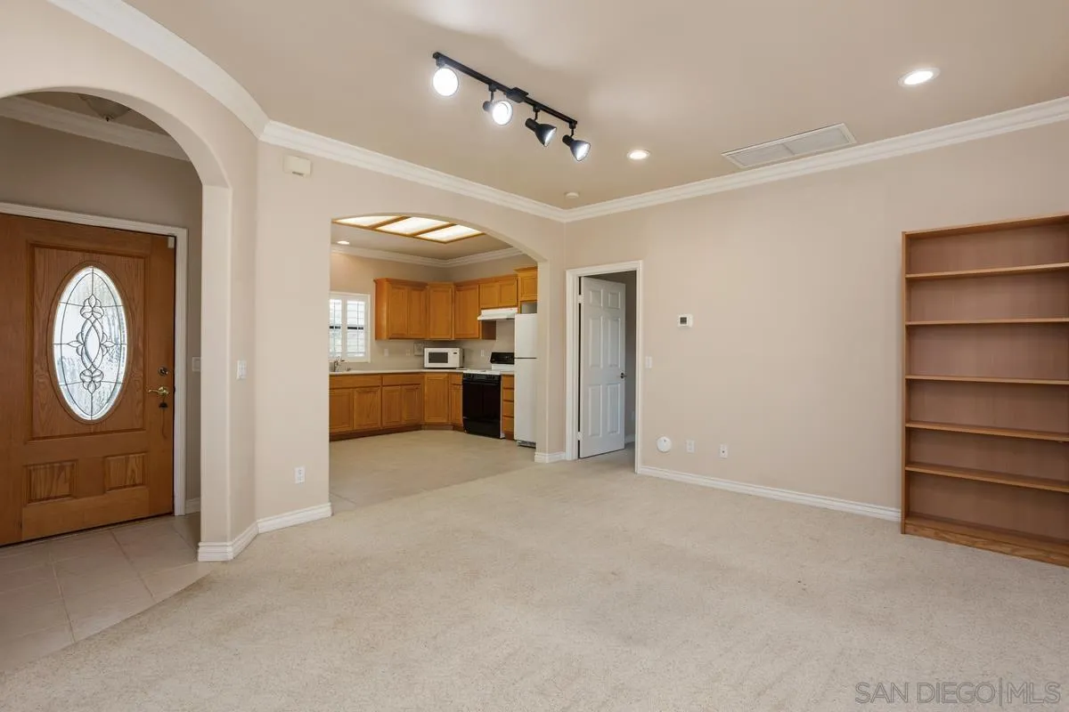 3146 Larkwood Ct