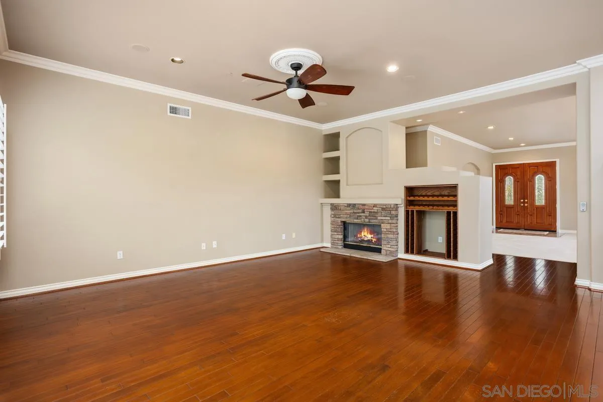 3146 Larkwood Ct