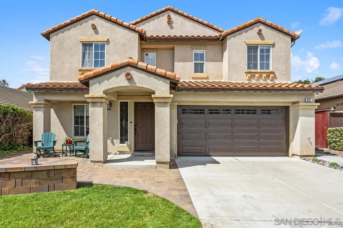 991 Manteca Dr