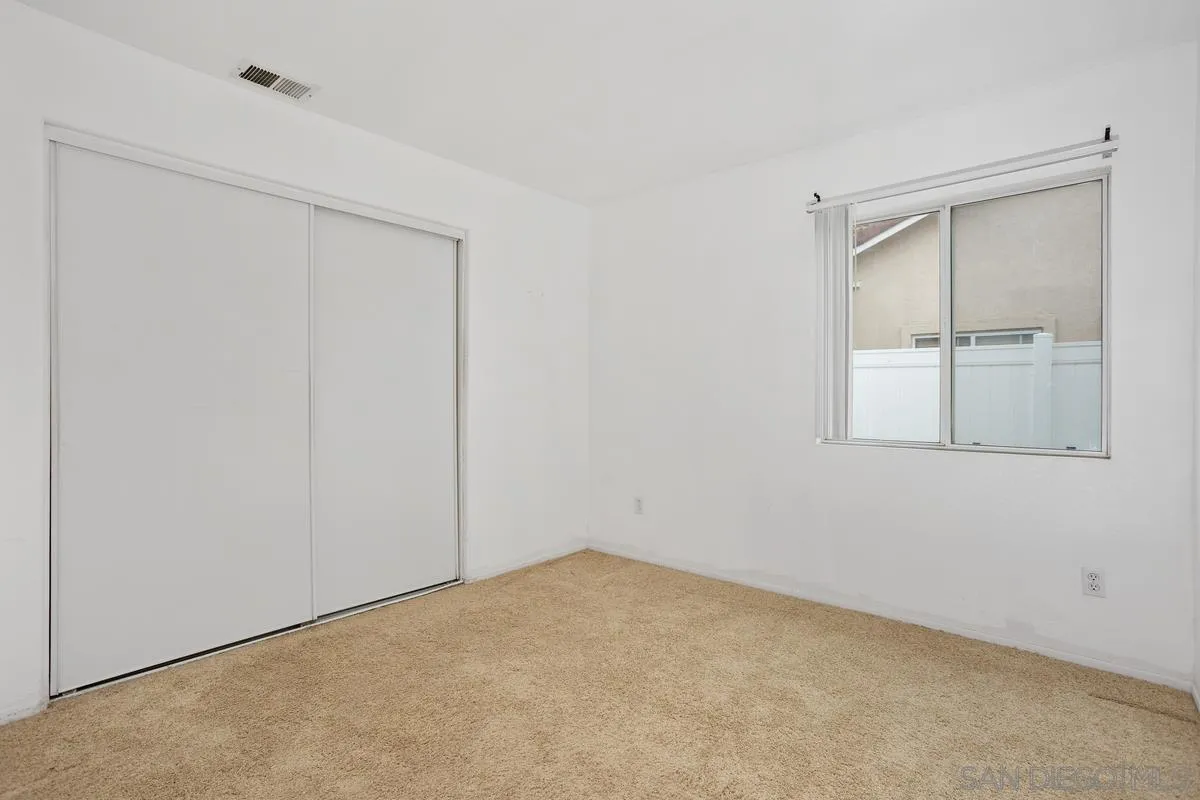 183 Plumosa St