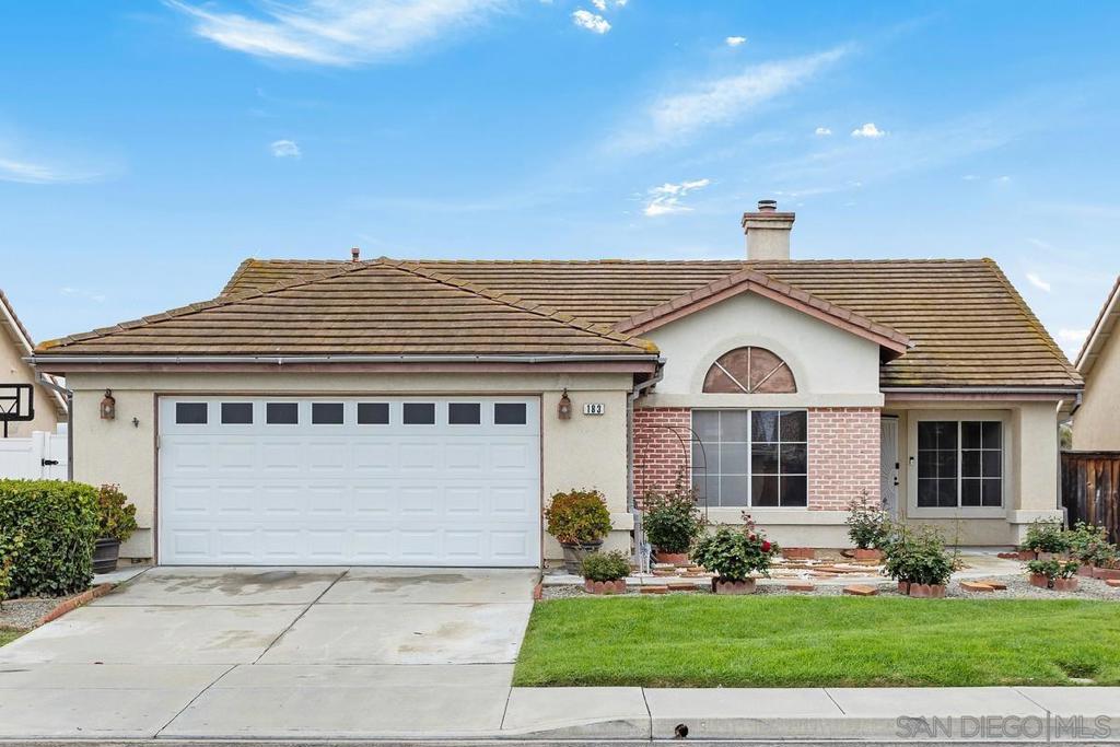 183 Plumosa St