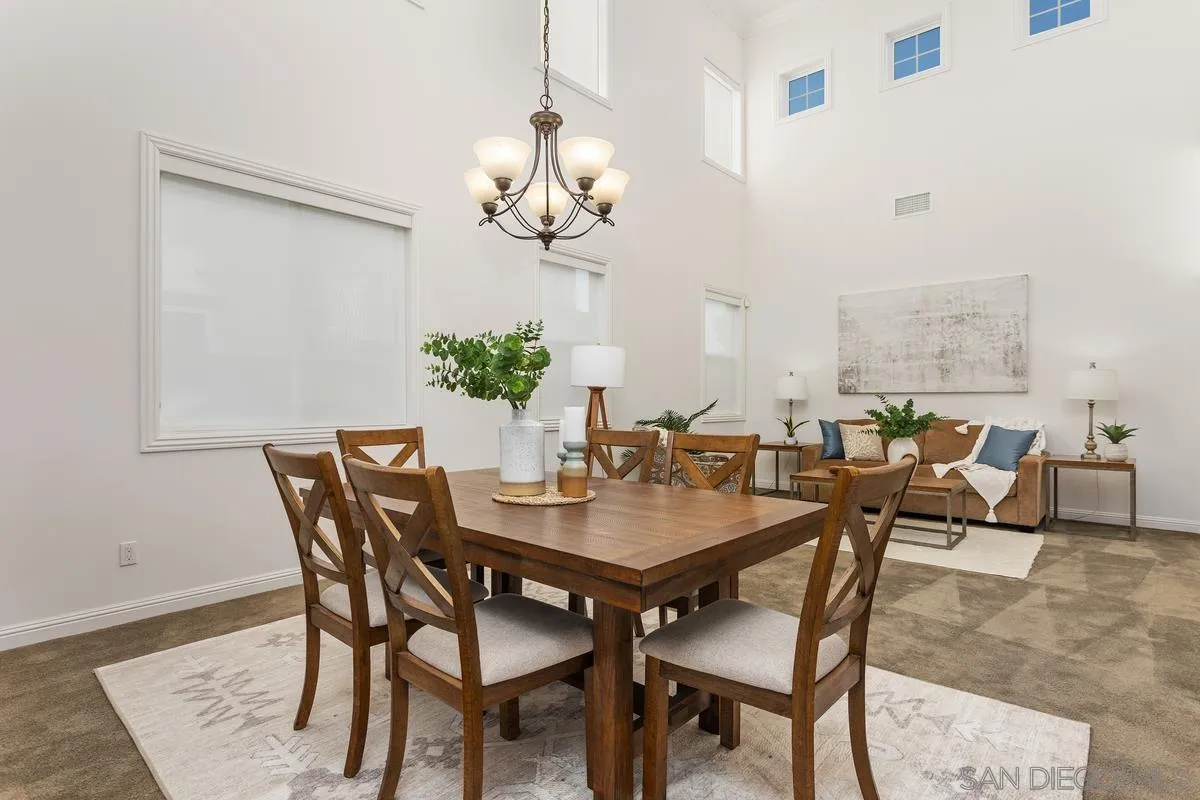 1129 Village Dr