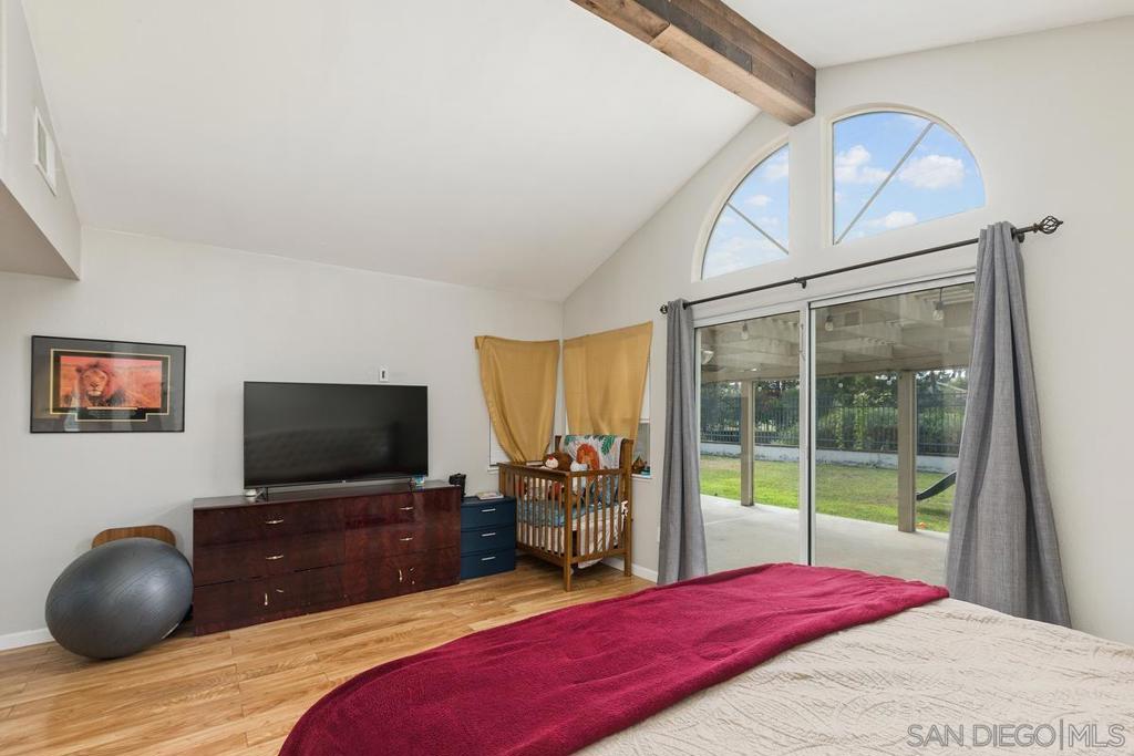 41459 Avenida De La Reina