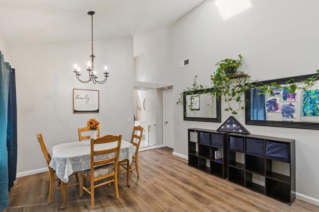 41459 Avenida De La Reina