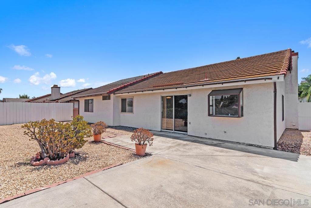 4876 Glenhaven Dr