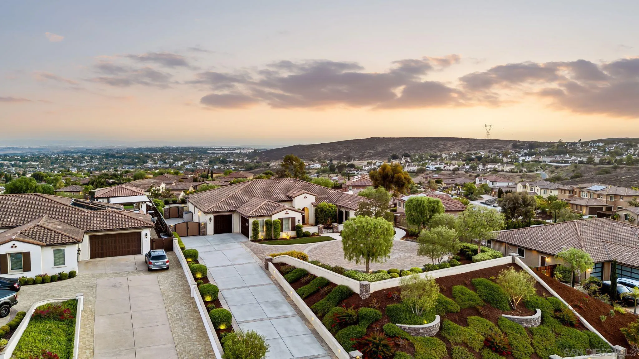 420 Agua Vista Dr