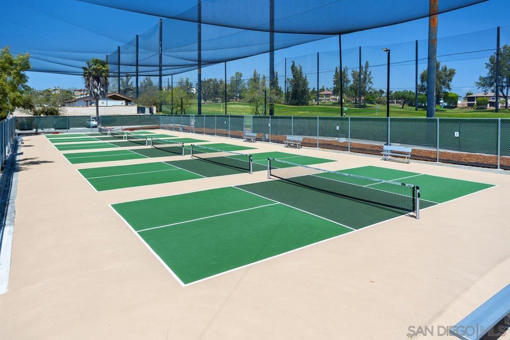 1079 Vista Pointe Blvd