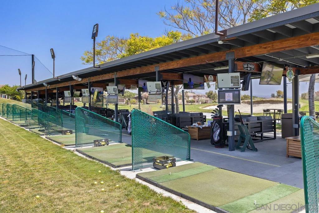 1079 Vista Pointe Blvd