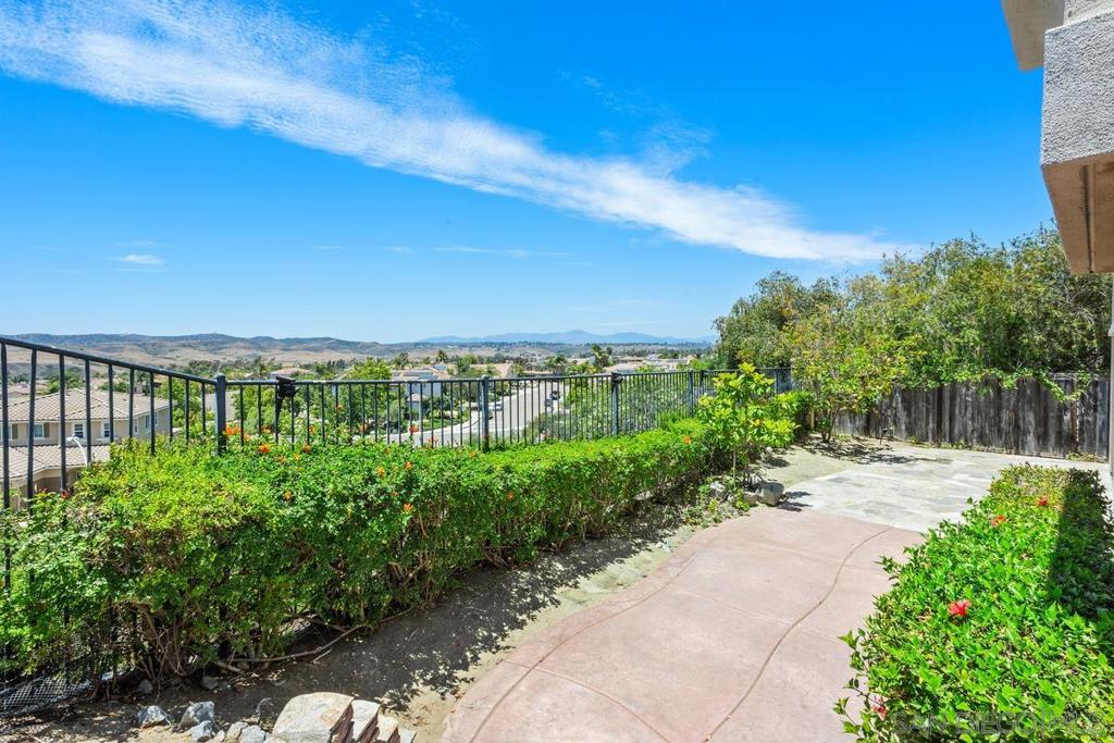 1079 Vista Pointe Blvd