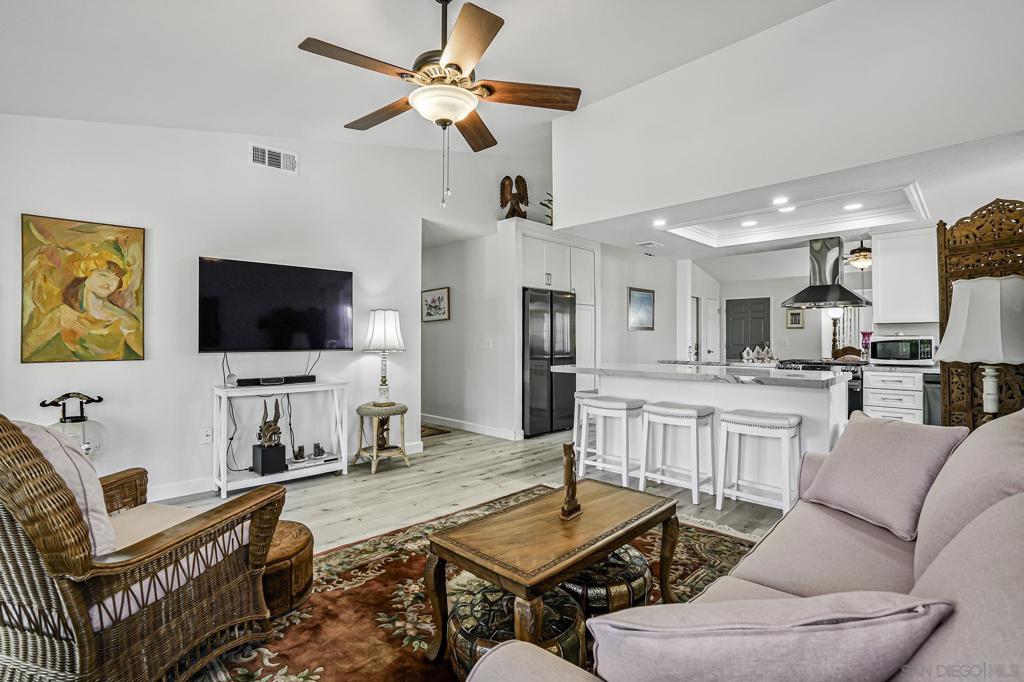 5241 Alamosa Park Dr