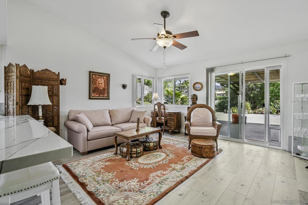 5241 Alamosa Park Dr