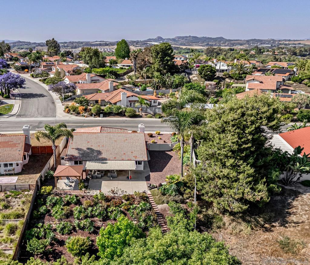 5241 Alamosa Park Dr