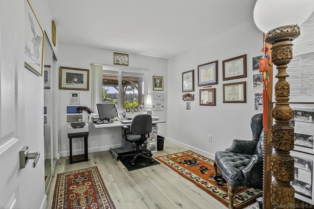 5241 Alamosa Park Dr