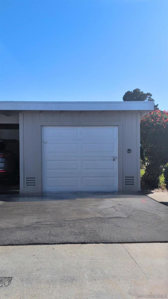 3760 Vista Campana S 48