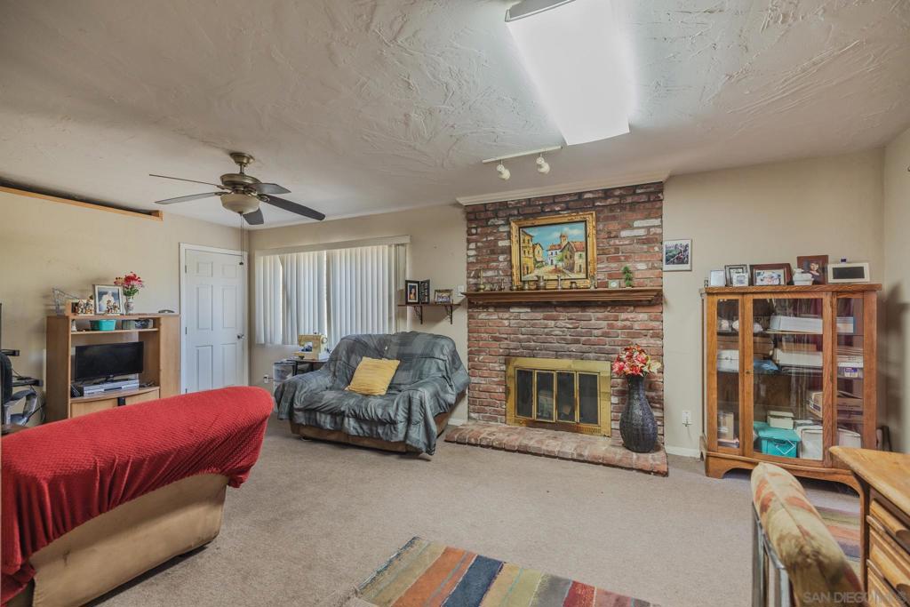 682 Valley Village Dr