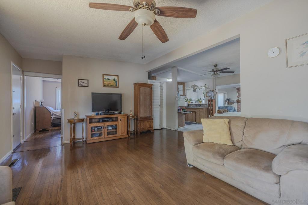 682 Valley Village Dr