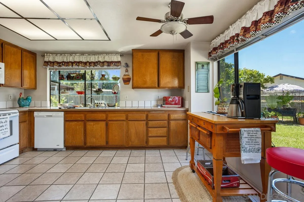 4466 Saint Andrews Pl