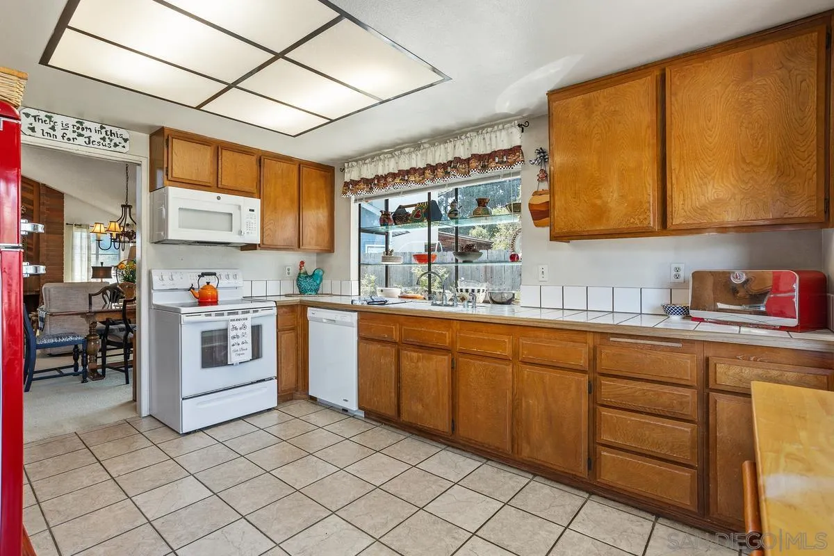 4466 Saint Andrews Pl