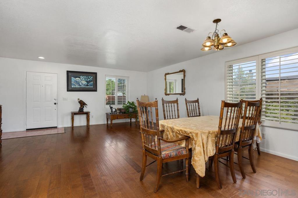 408 Shadow Tree Dr