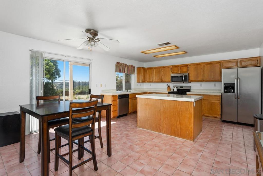 408 Shadow Tree Dr