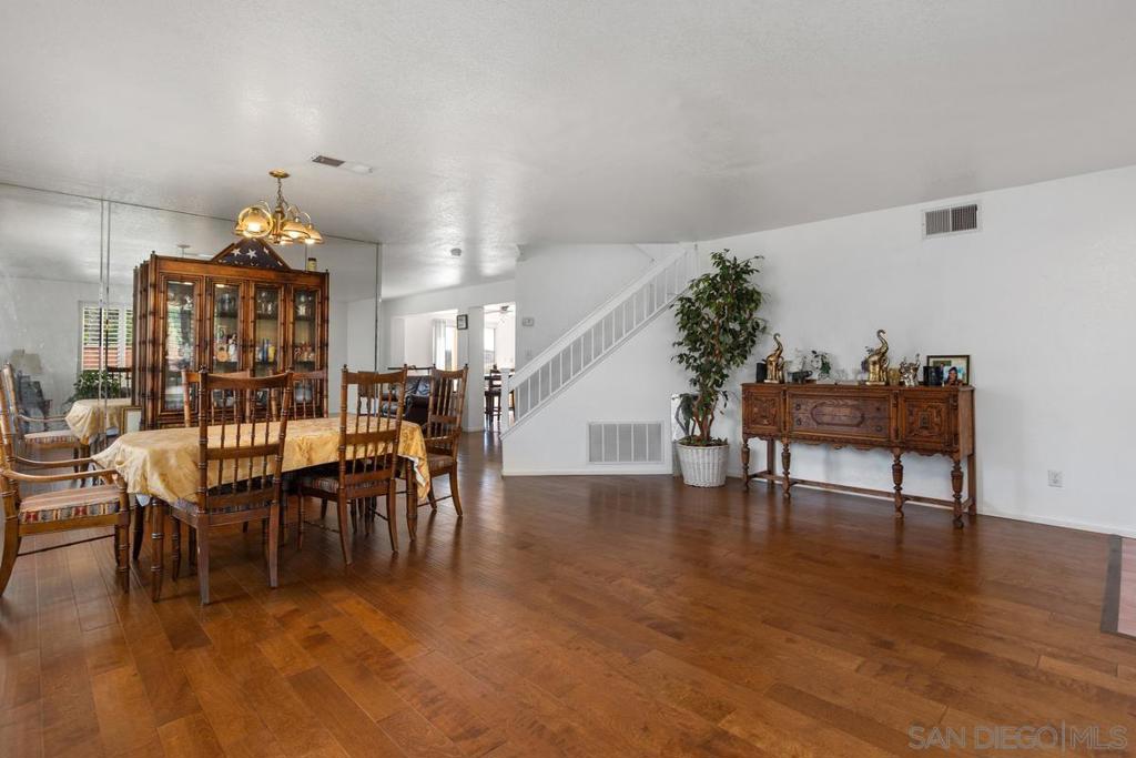 408 Shadow Tree Dr
