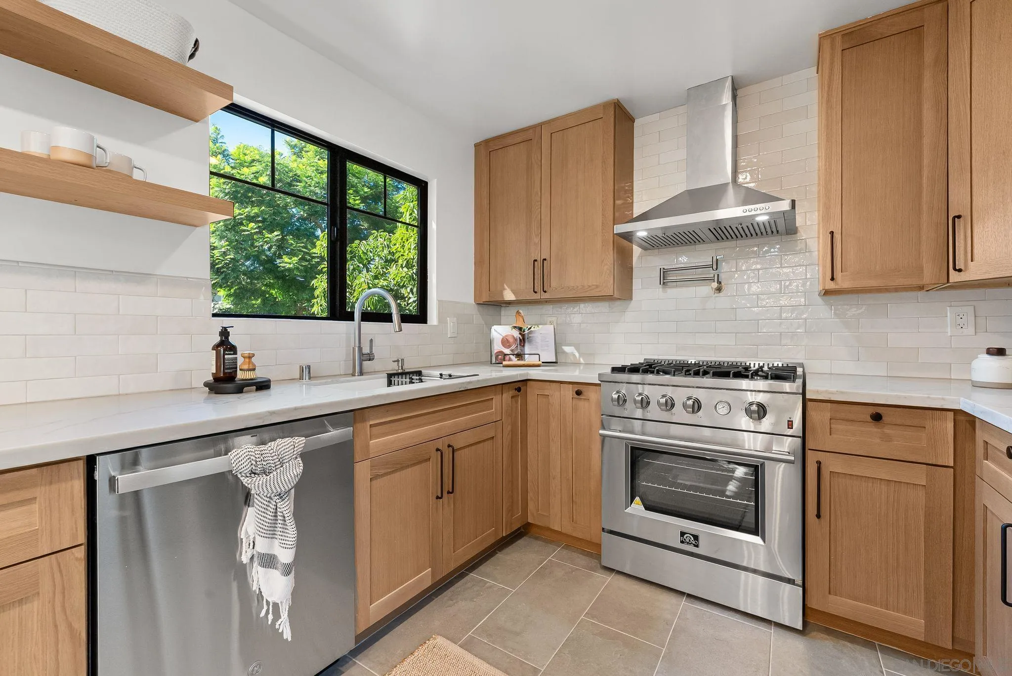 3678 Richmond St, San Diego