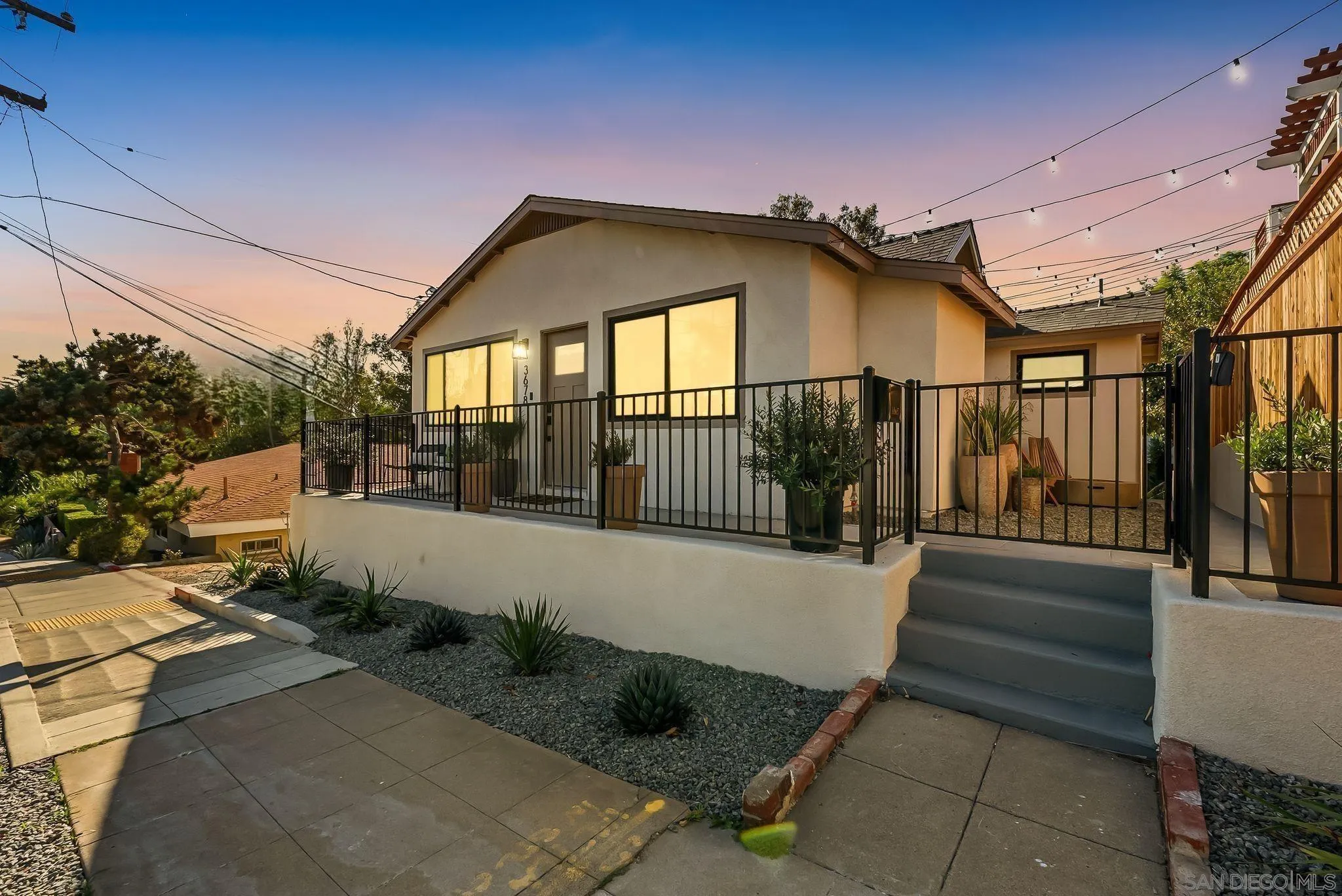 3678 Richmond St, San Diego