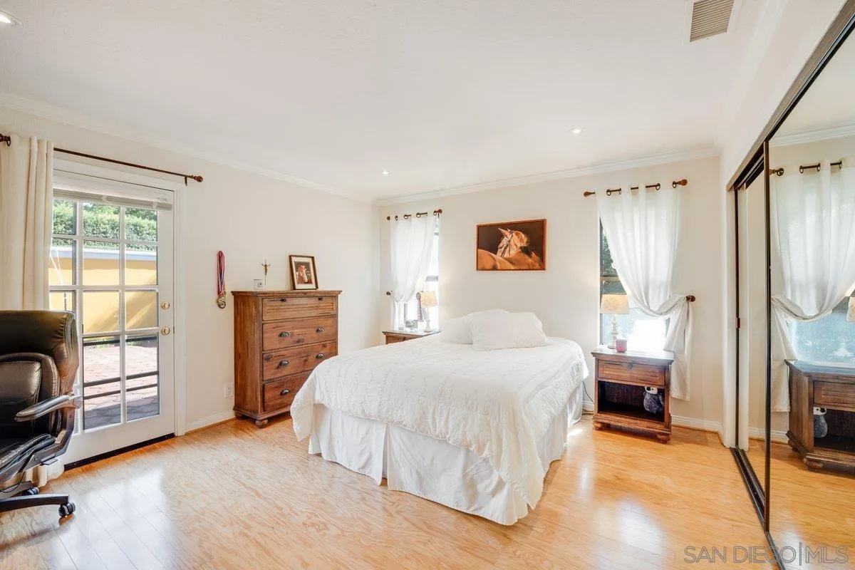 11 Country Glen Rd, Fallbrook