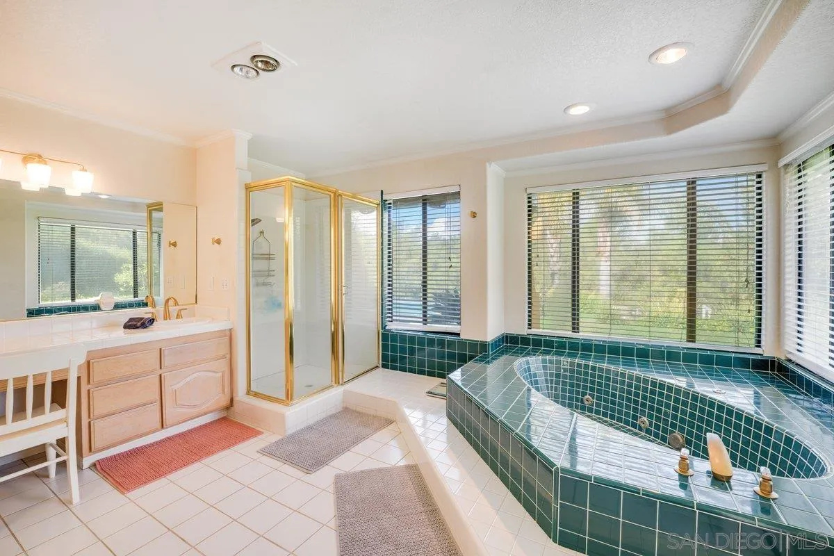 11 Country Glen Rd, Fallbrook