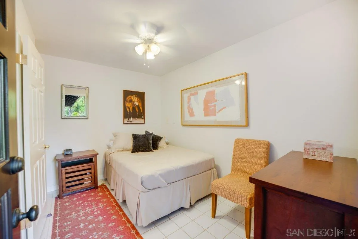 11 Country Glen Rd, Fallbrook