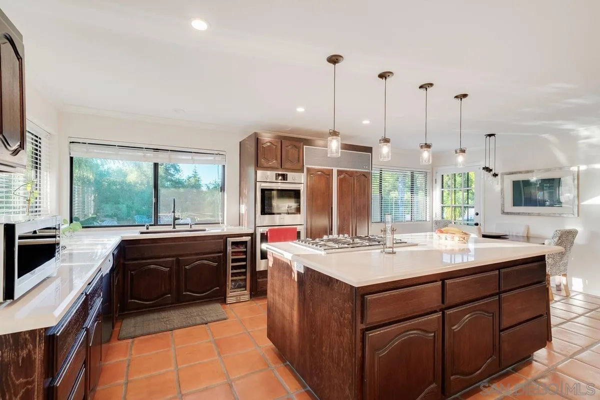 11 Country Glen Rd, Fallbrook