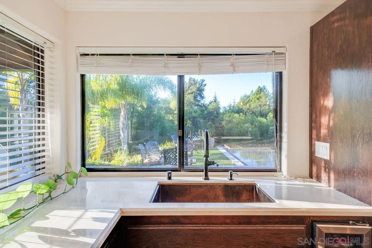 11 Country Glen Rd, Fallbrook