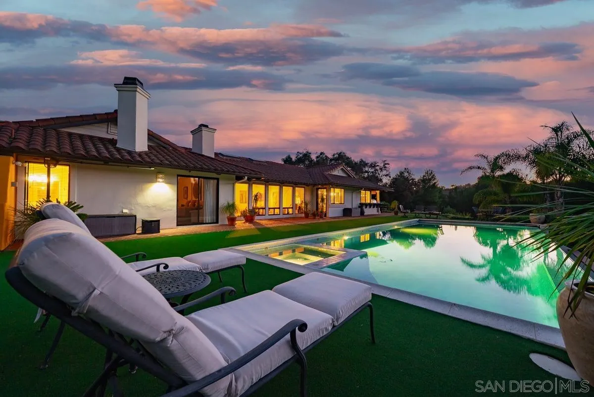 11 Country Glen Rd, Fallbrook