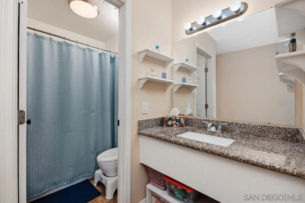 5014 El Mirlo, Oceanside