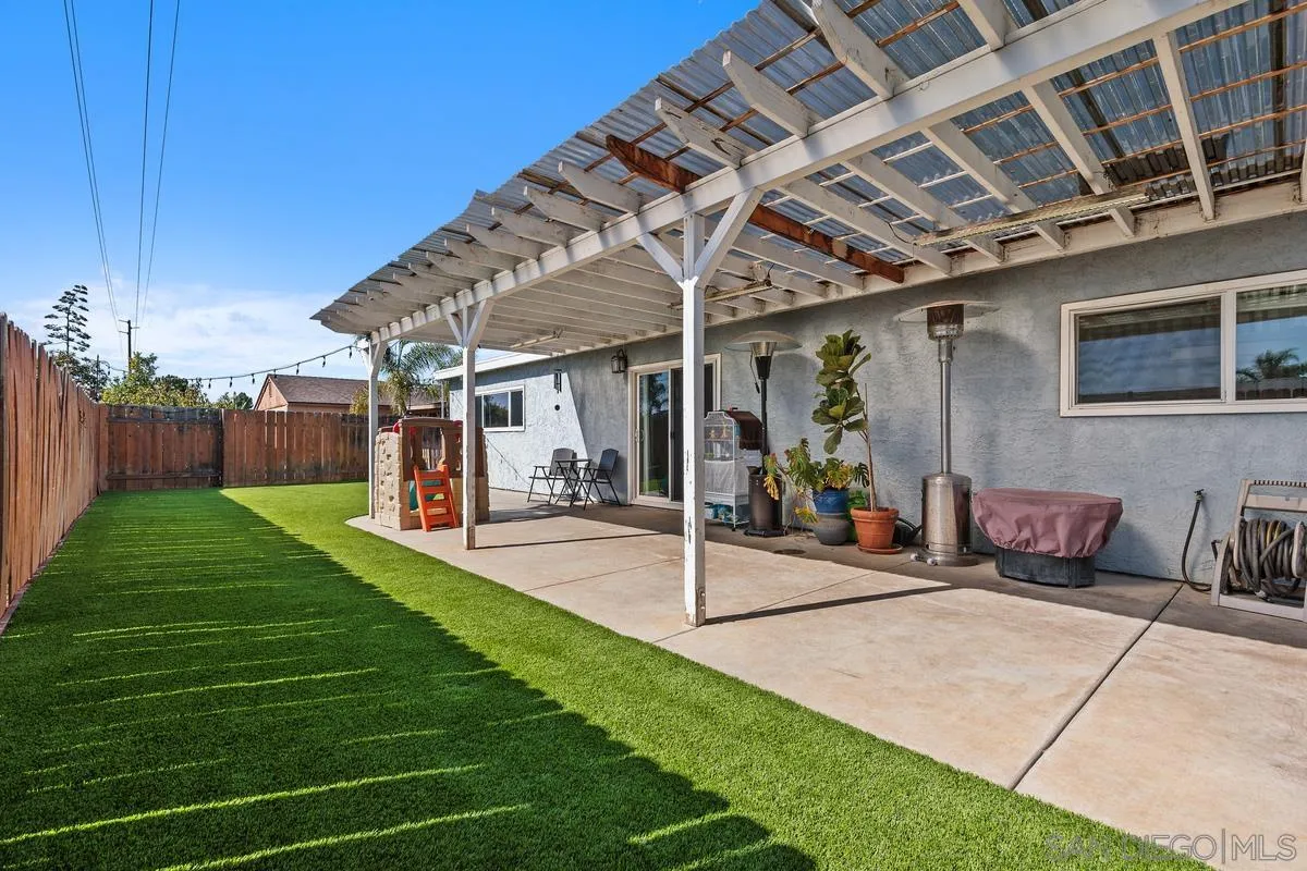 5014 El Mirlo, Oceanside