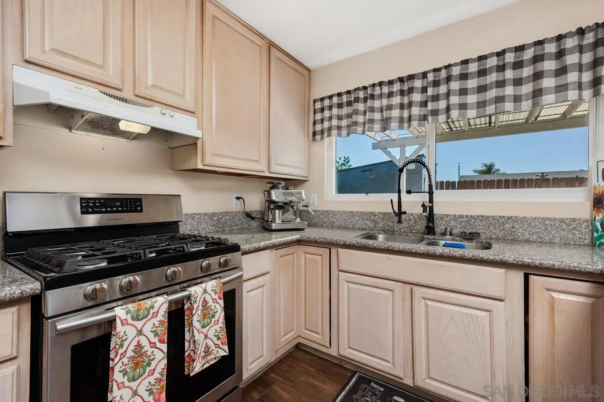 5014 El Mirlo, Oceanside