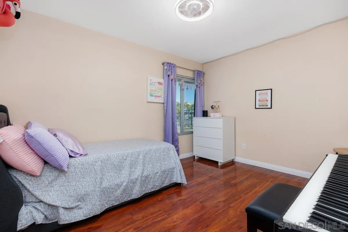 5014 El Mirlo, Oceanside