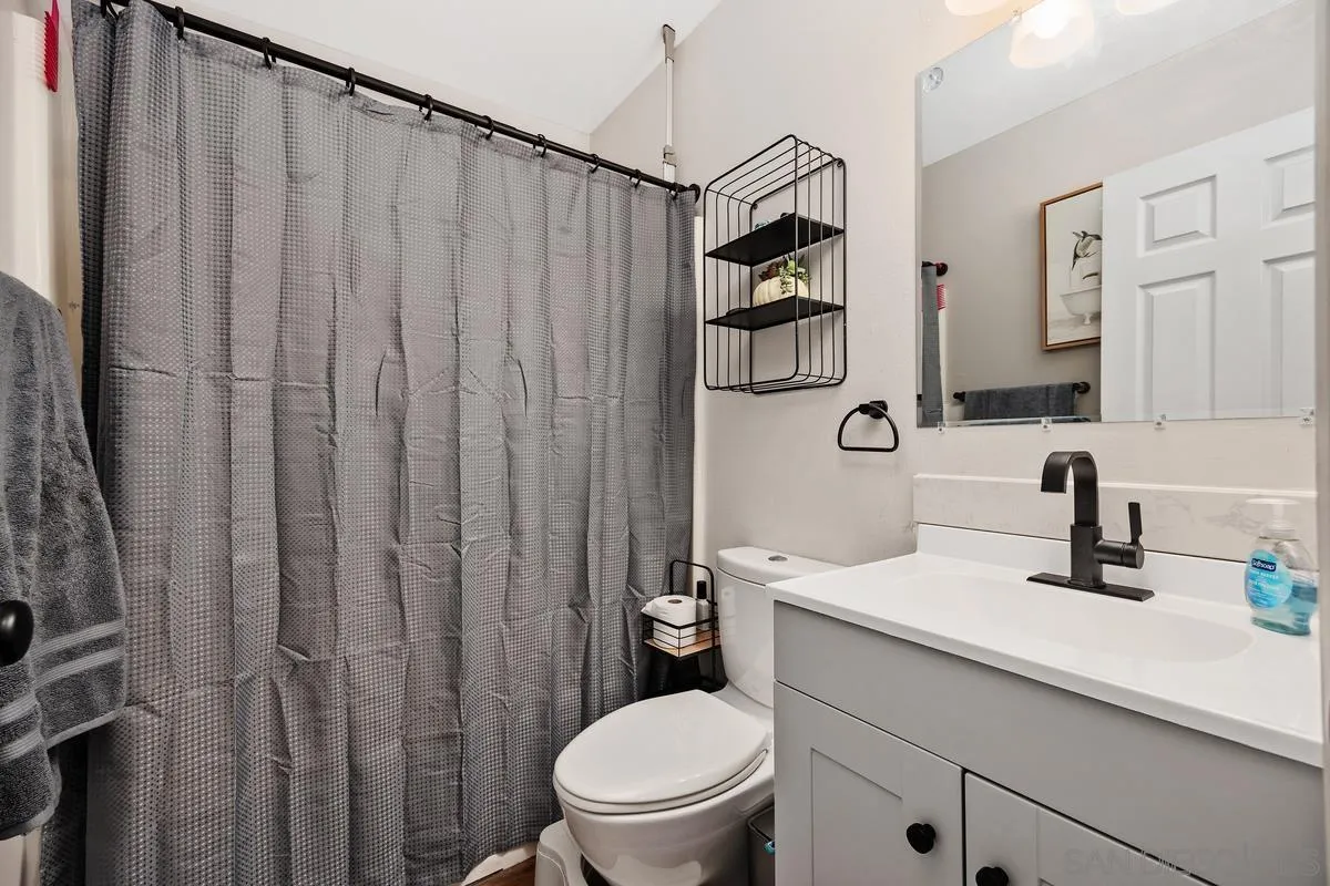 5014 El Mirlo, Oceanside